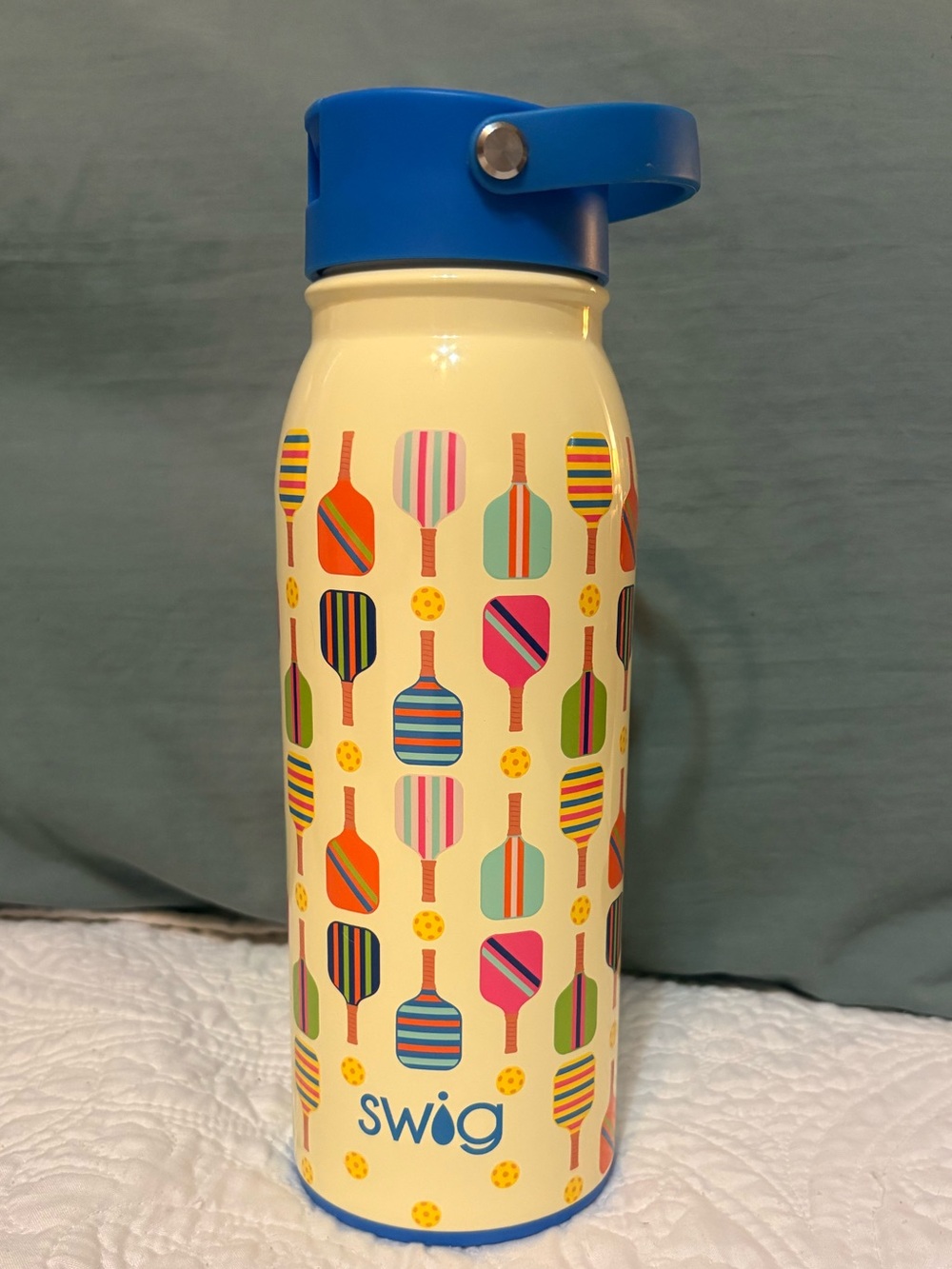 Swig Life Flip & Sip 20 oz Insulated Bottle-Pickleball Print